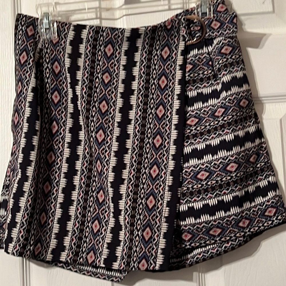 NWT Cato Havana Bound Aztec Print Skort - Size S